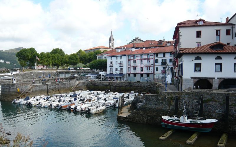 Lee más sobre el artículo Surf en Mundaka: La mejor izquierda de Europa